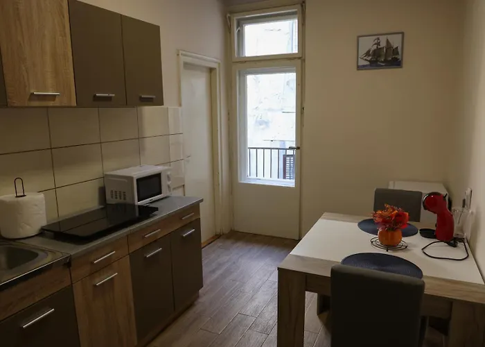 Old Town Echo * Bělehrad